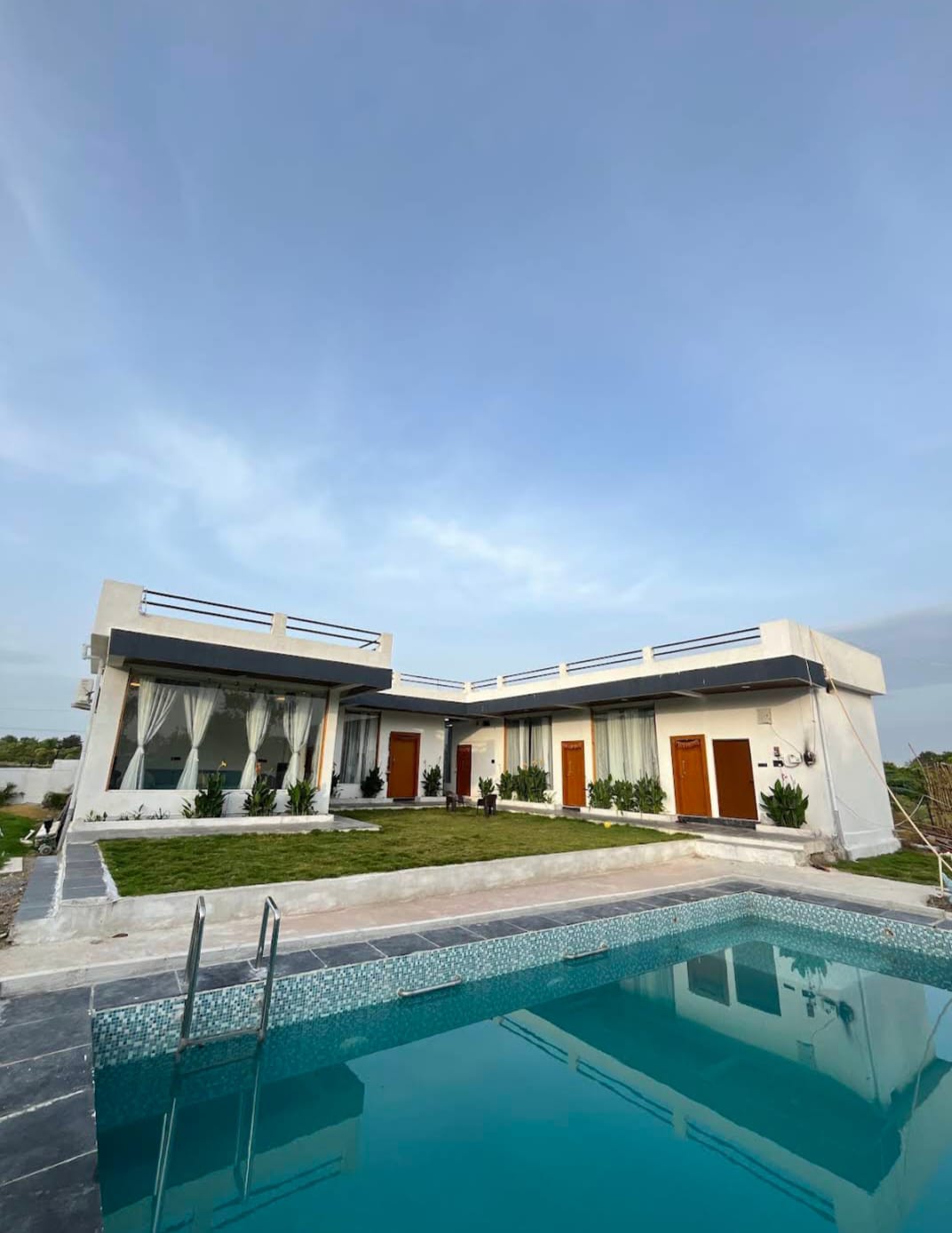 Stays in Hyderabad