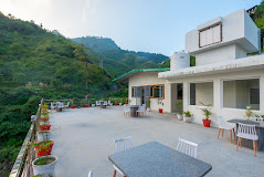 Stays in Mussoorie