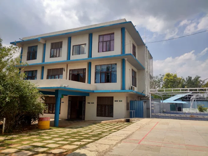 Stays in Hyderabad