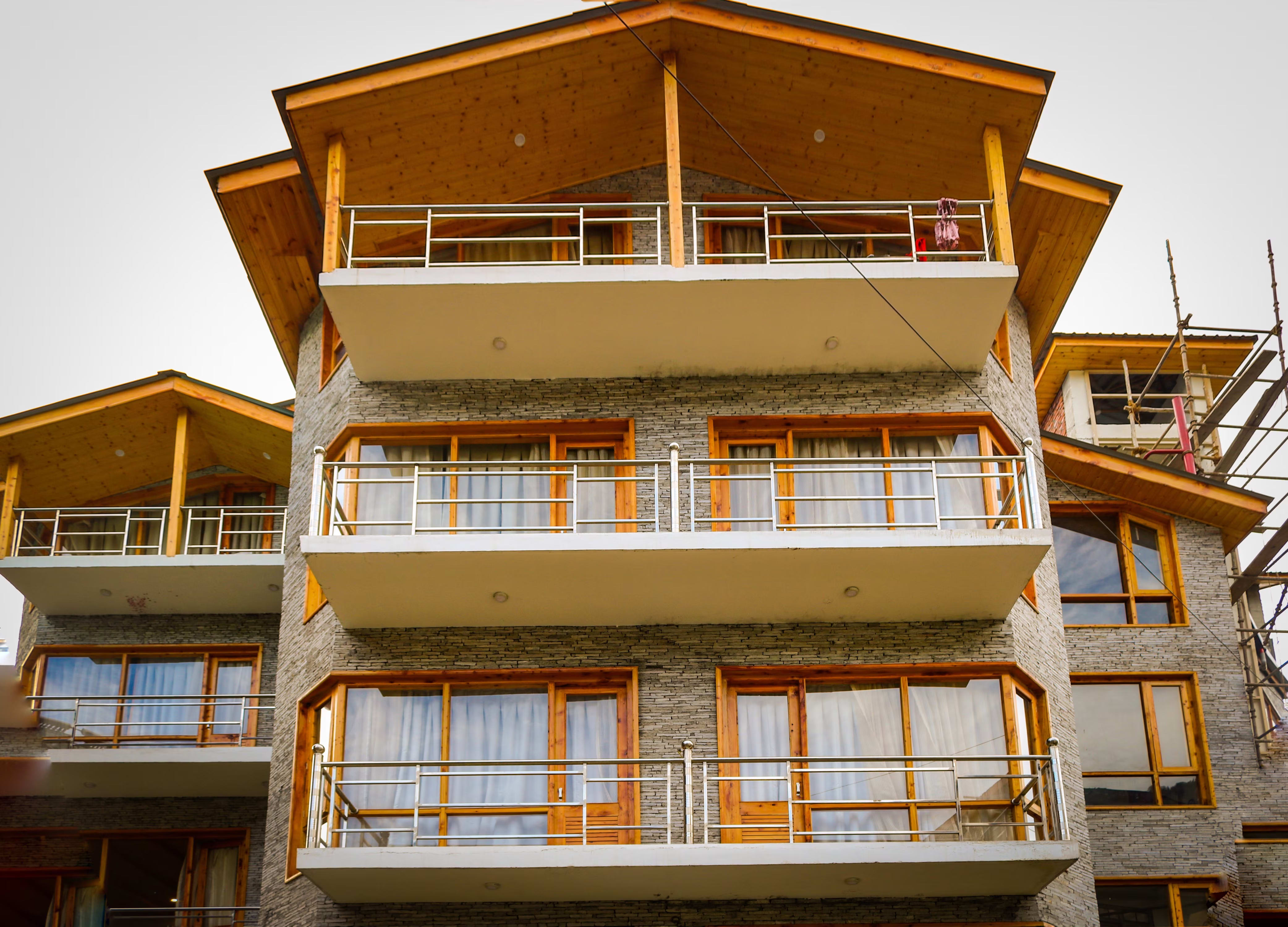Stays in Manali