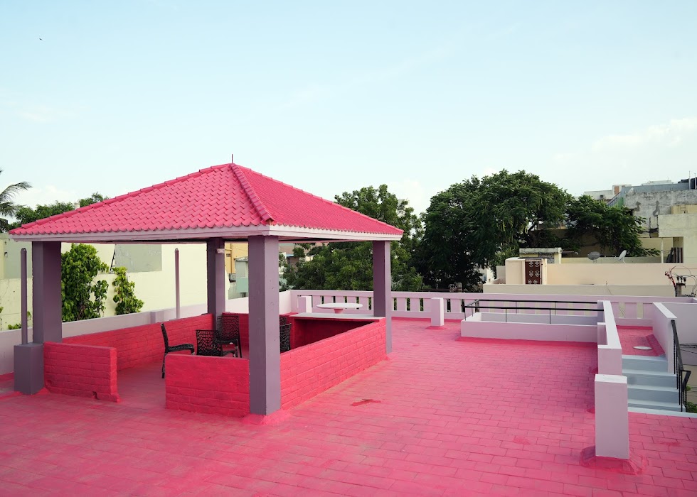 Stays in Tirupati