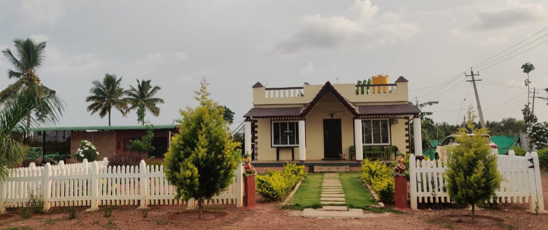 Stays in Bengaluru