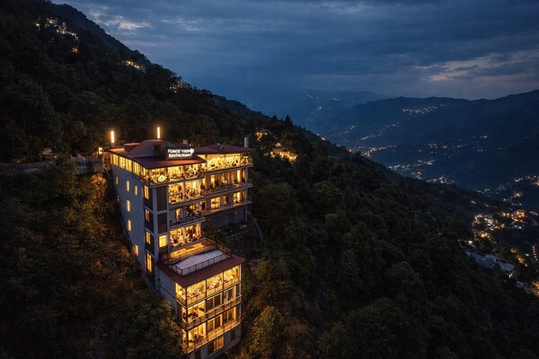 Stays in Mussoorie