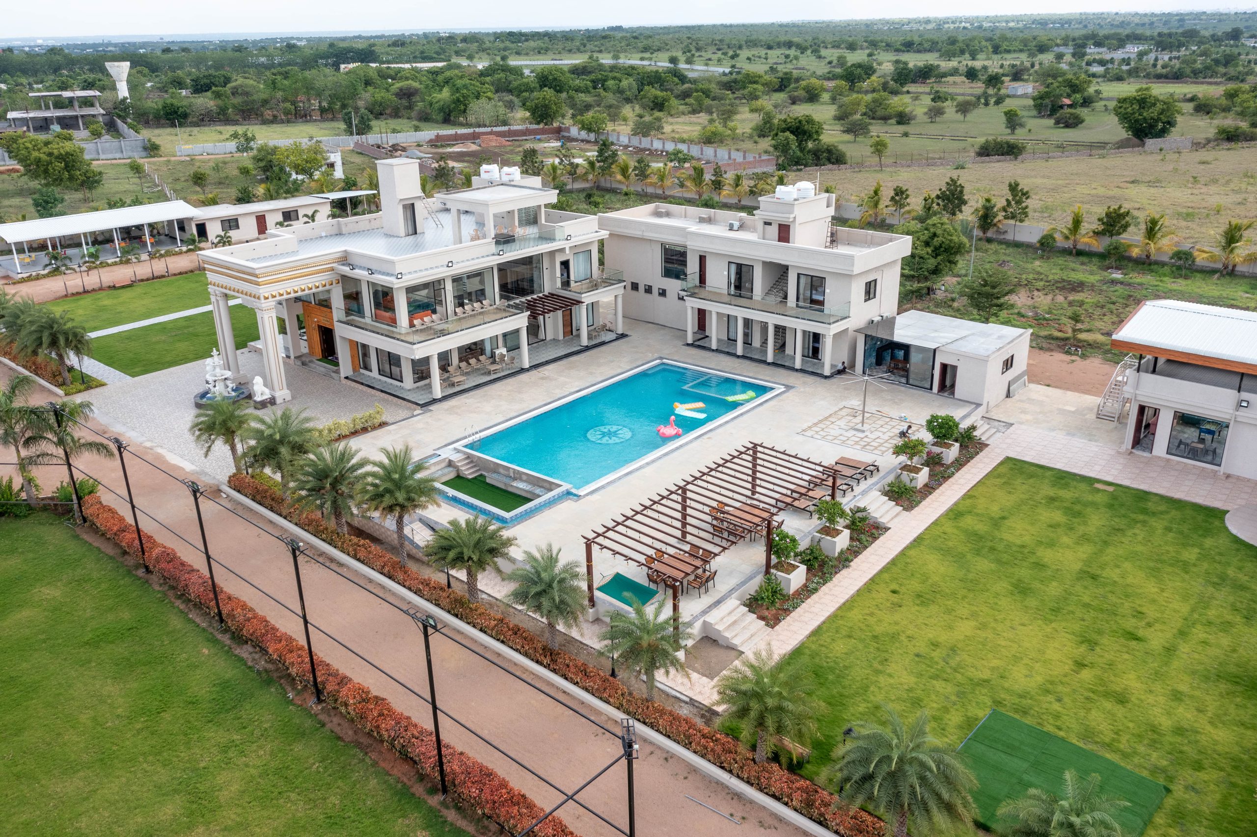 Stays in Moinabad