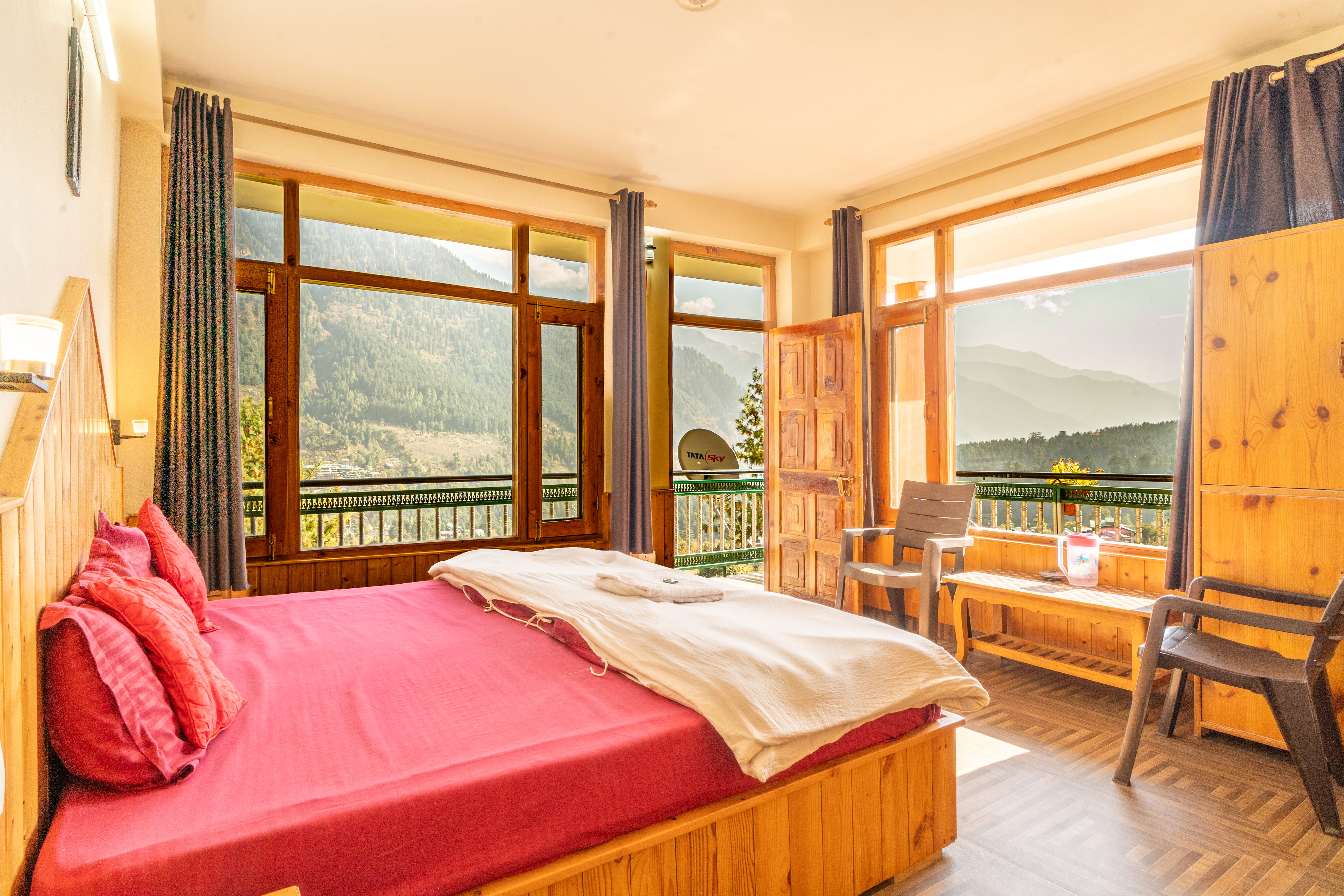 Stays in Himachal Pradesh