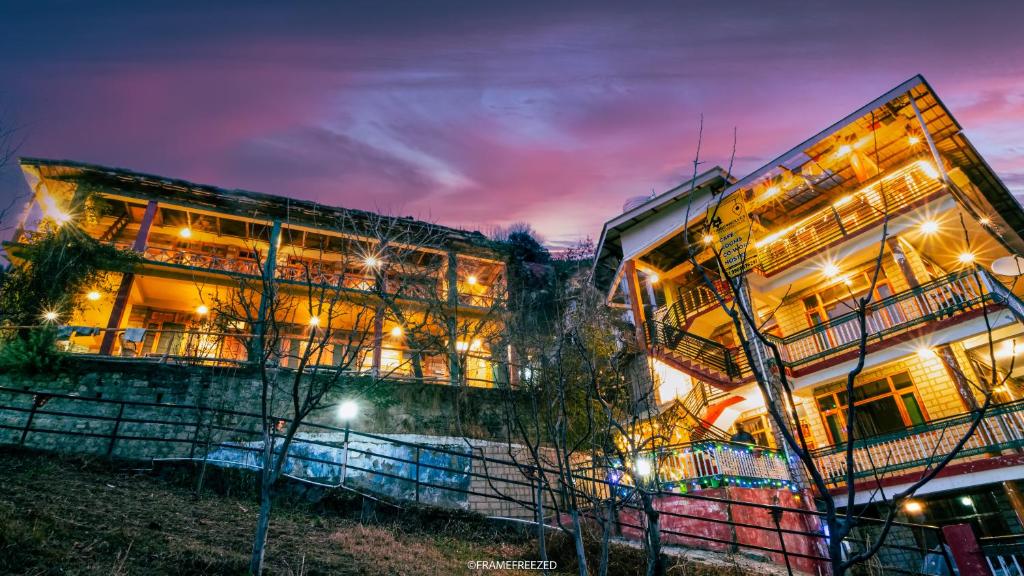 Stays in Manali