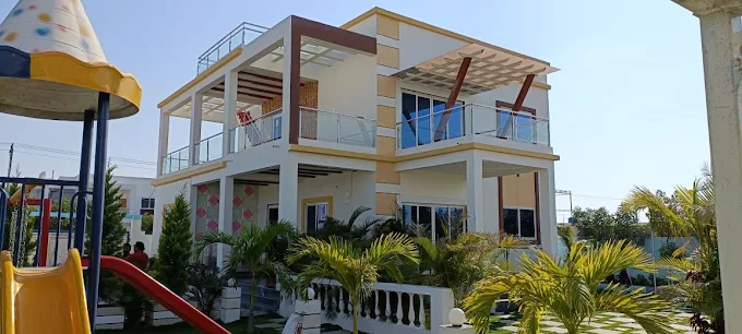 Stays in Moinabad